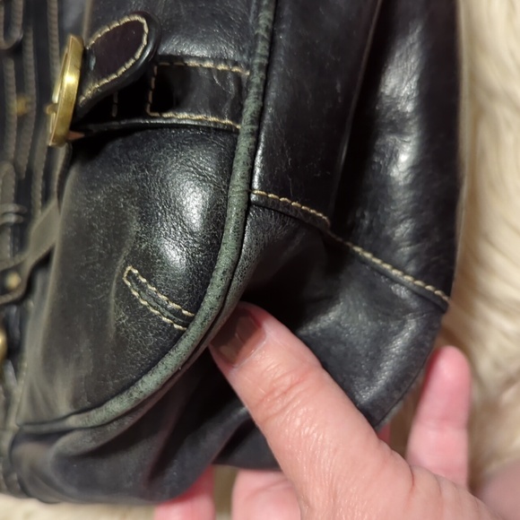 Black leather Etienne Aigner Purse - Picture 14 of 14